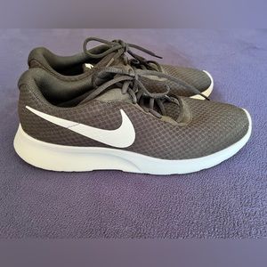 Mens Nike Running Sneaker
